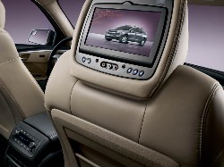 2016 Buick Enclave RSE - Head Restraint DVD System - Choccach 23139999